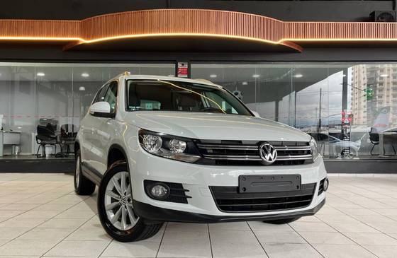 VOLKSWAGEN TIGUAN 2.0 TSI 16V TURBO GASOLINA 4P TIPTRONIC VOLKSWAGEN TIGUAN 2.0 TSI 16V TURBO GASOLINA 4P TIPTRONIC